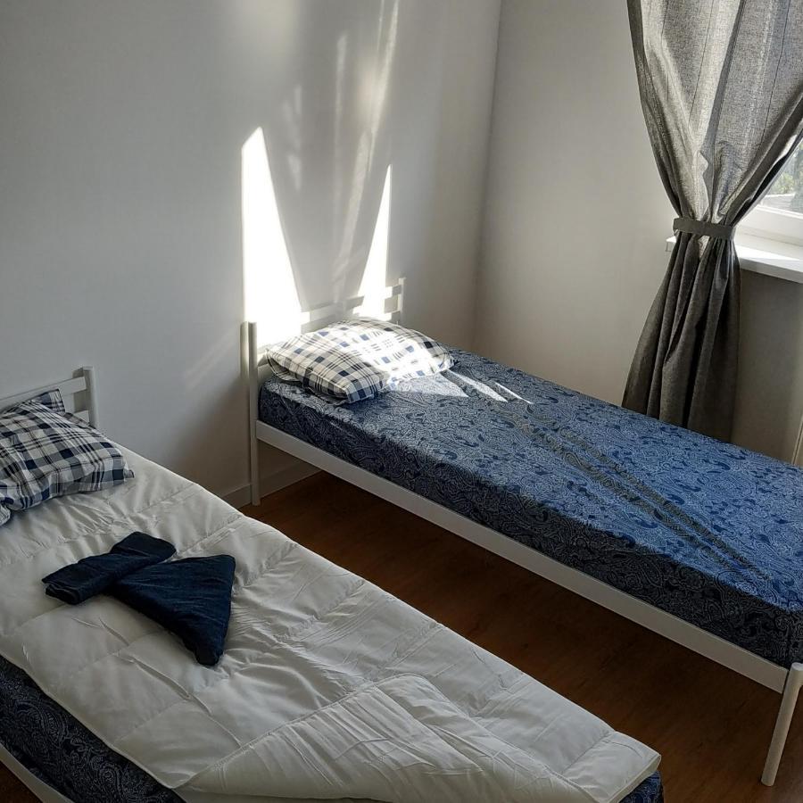 Apartment нова затишна на вул ю здановської, поруч виставковий центр, васильківська, ломоносова *