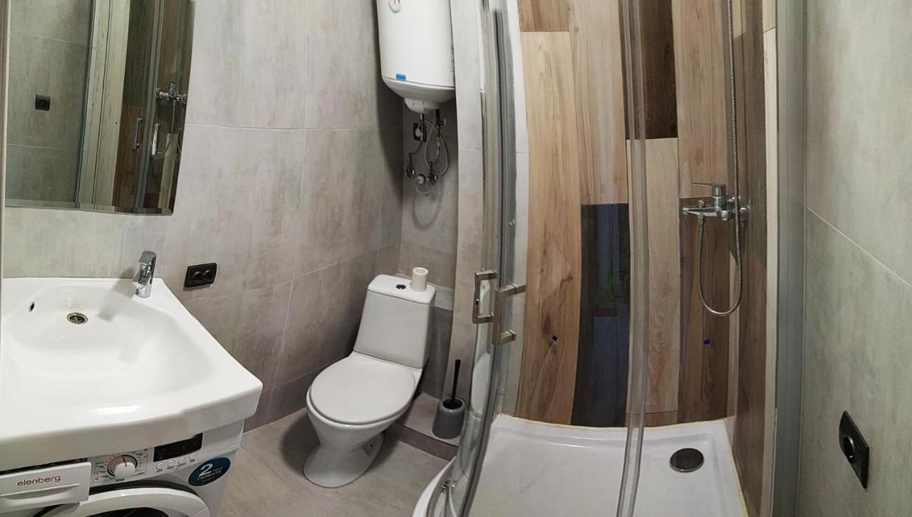 Apartment нова затишна на вул ю здановської, поруч виставковий центр, васильківська, ломоносова